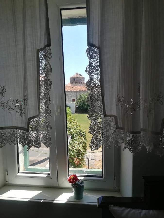 Dida Roko, Rustikalni Apartman S Terasom Каштела Екстер'єр фото